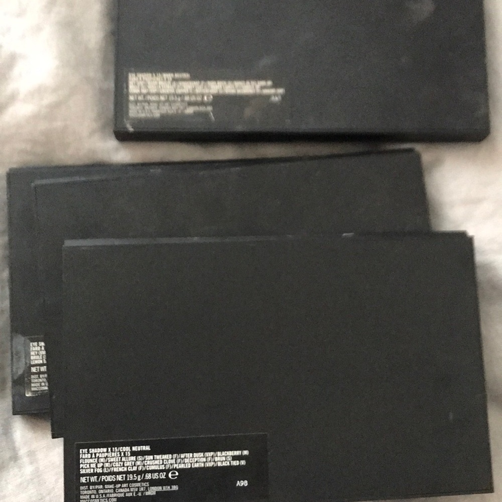 MAC eyeshadow pallets - Picture 6 of 8